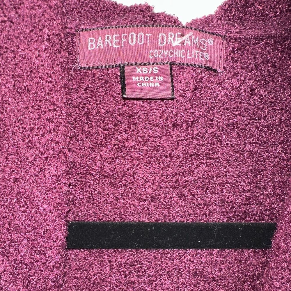 NWOT* Barefoot Dreams CozyChic Lite Burgundy/Red Hooded Sweater- Size XS/S - Picture 4 of 4